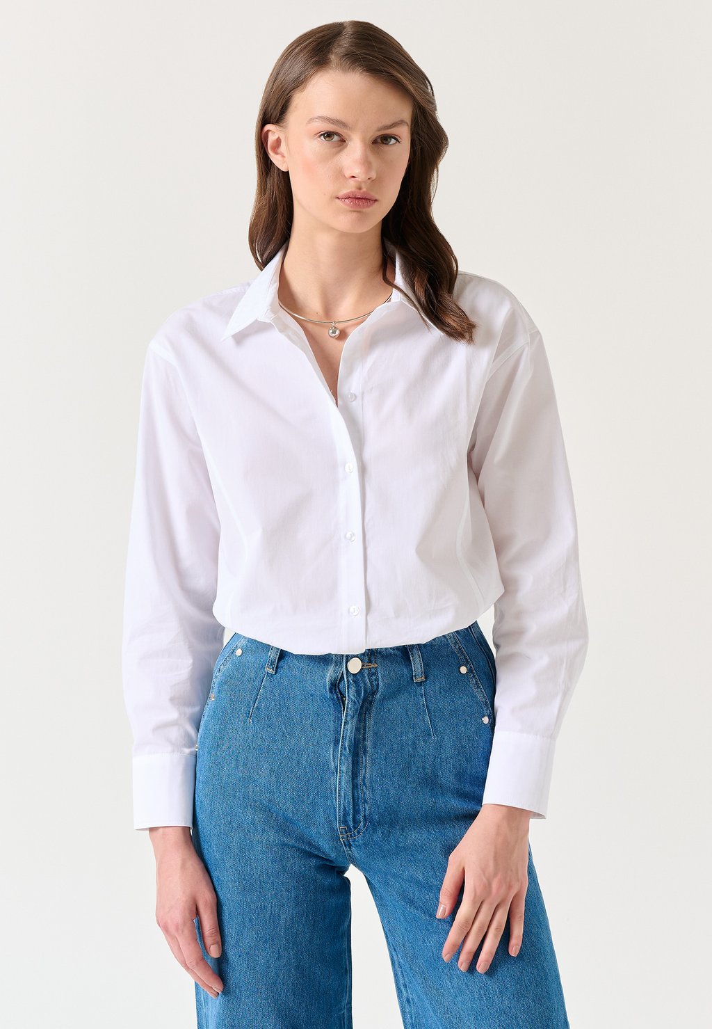 цена Блузка-рубашка Jimmy Key, цвет white