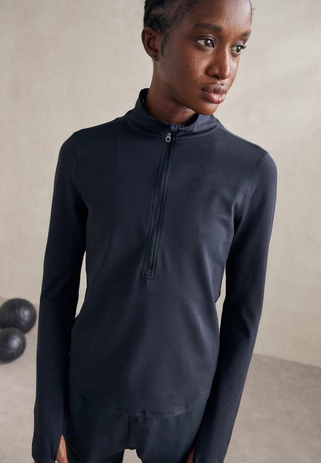 

Футболка с длинными рукавами RESET LONG SLEEVE MOCK NECK HALF ZIP Girlfriend Collective, черная, Черный