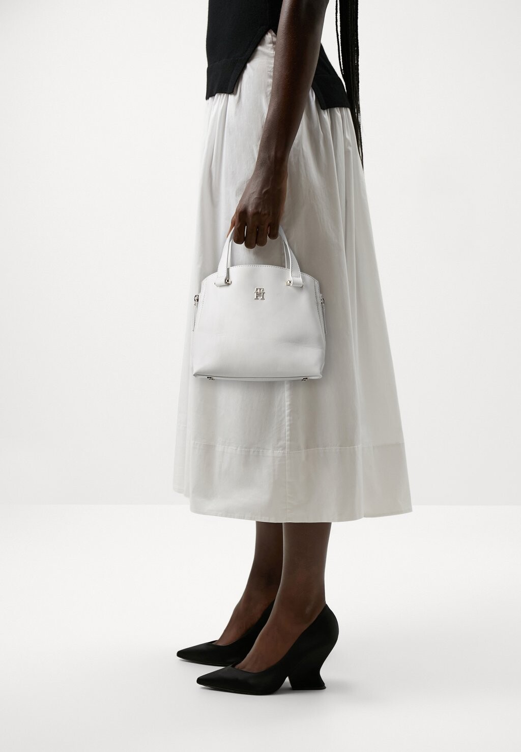 

Сумочка Modern Mini Tote Tommy Hilfiger, цвет ecru