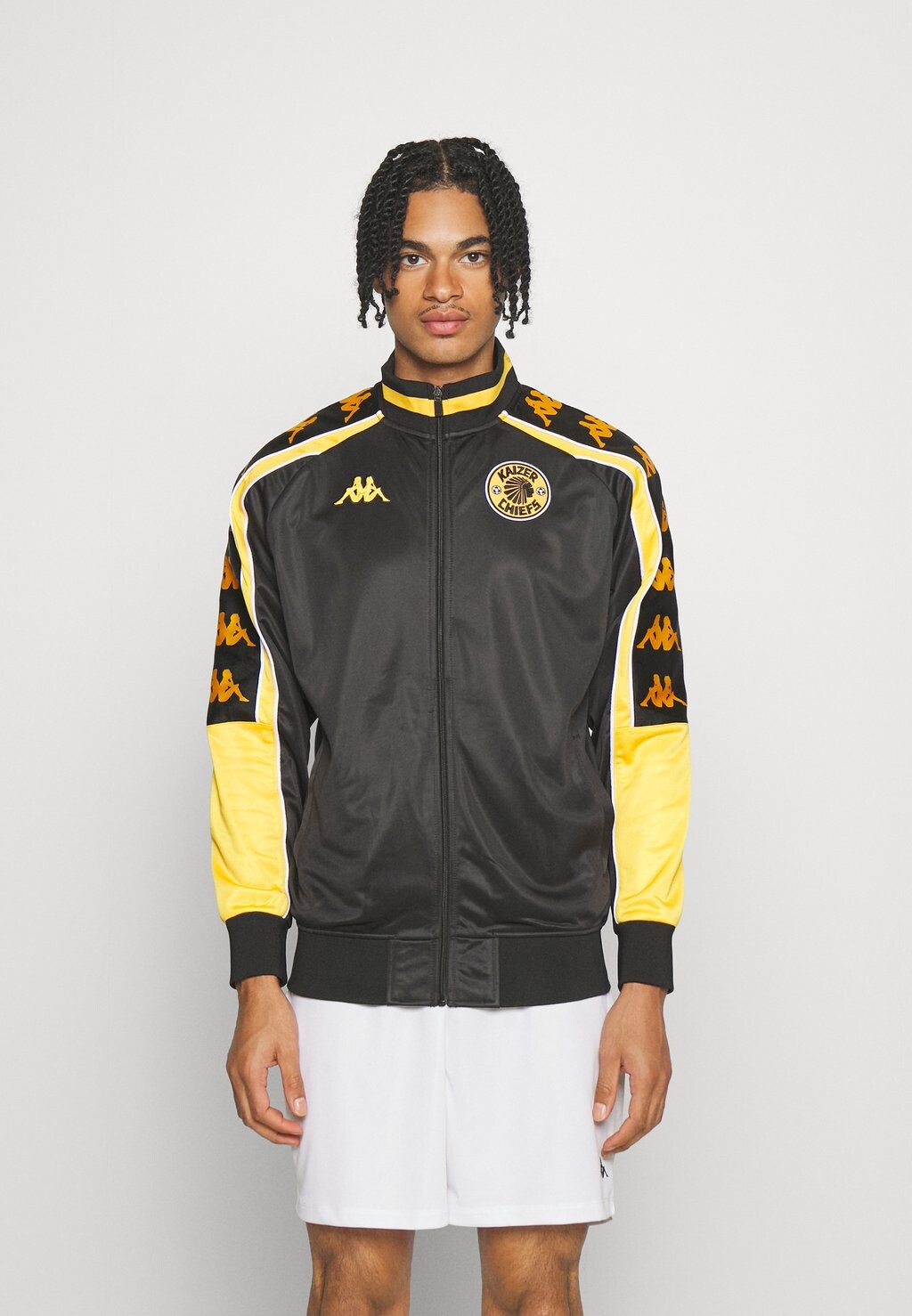 

Команда KAIZER CHIEFS RETRO Kappa, черный/желтый шафран/белый
