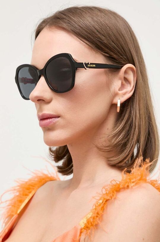

Солнцезащитные очки Love Moschino, черный