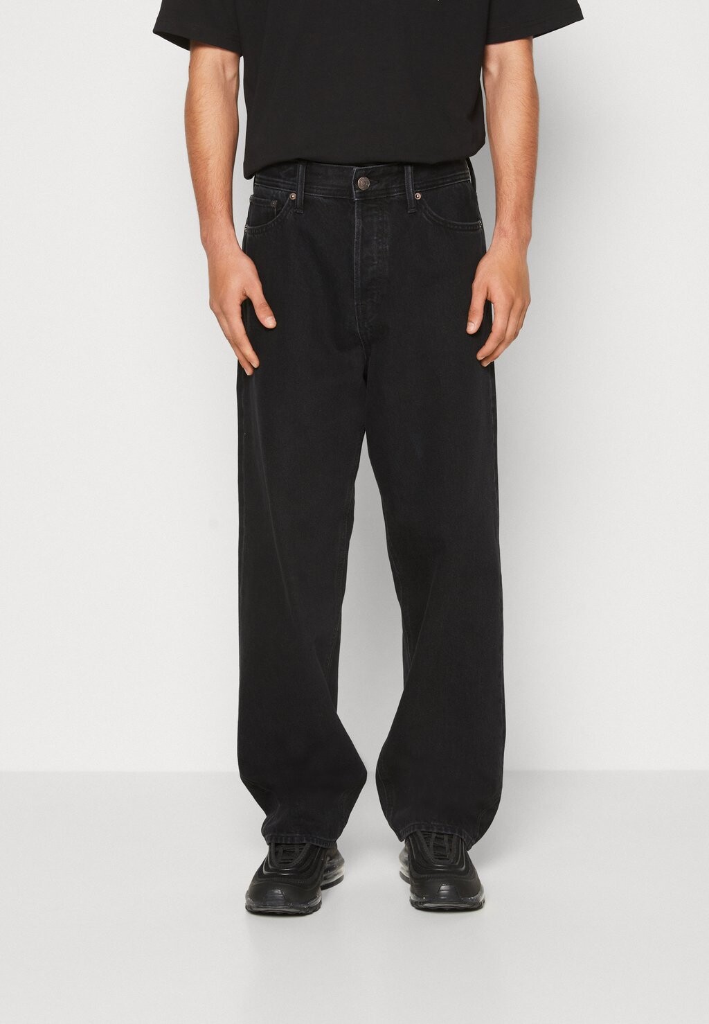 

Джинсы свободного кроя Jack & Jones