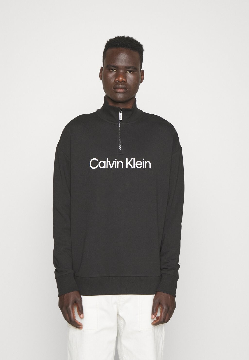 

Толстовка Calvin Klein, черный