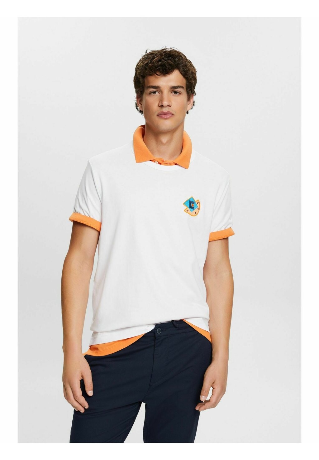 

Базовая футболка MIT GRAFISCHEM LOGO Esprit, белая, Белый