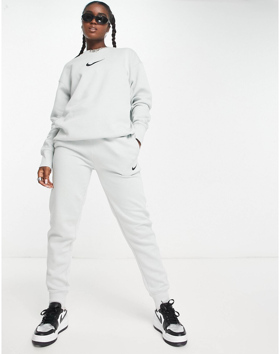 

Серебристые джоггеры Nike Midi Swoosh, Серый