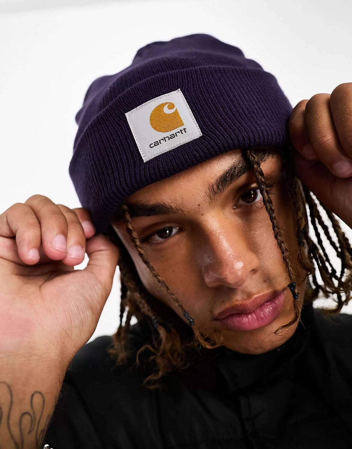 

Фиолетовая короткая шапка-бини Carhartt WIP
