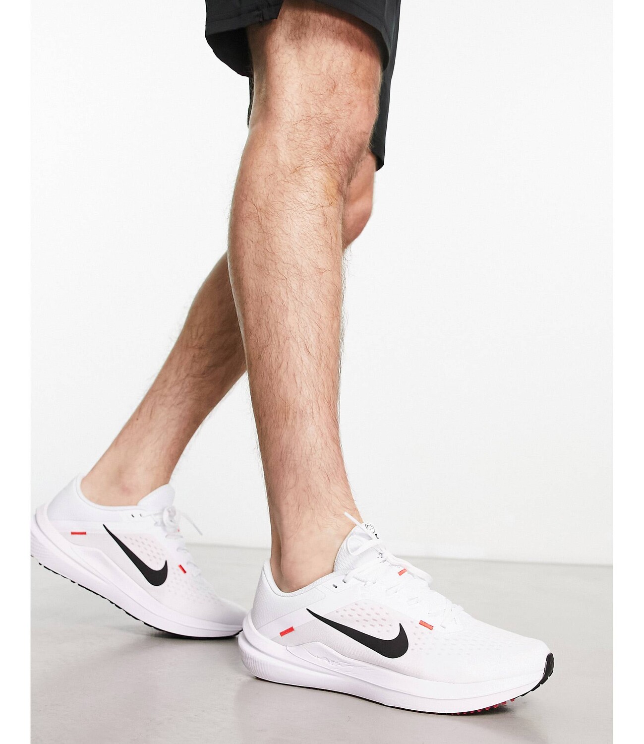 

Белые кроссовки Nike Running Air Winflo 10