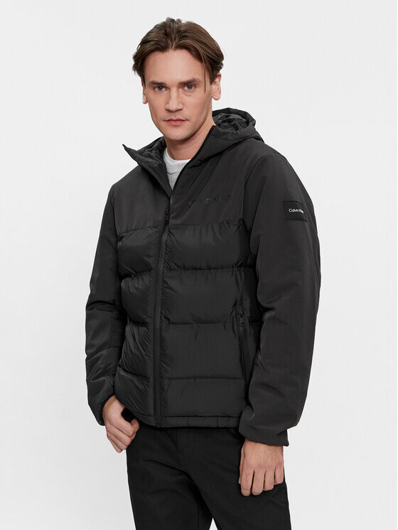 

Пуховик стандартного кроя Calvin Klein, черный