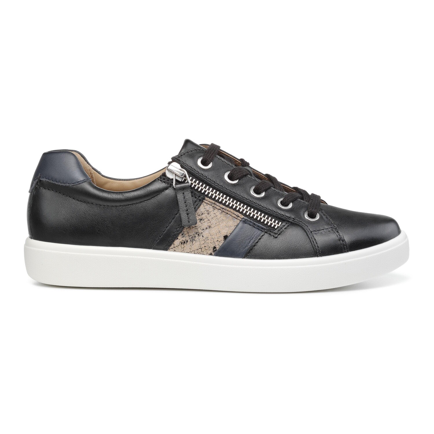 

Кроссовки на плоской подошве Extra Wide 'Chase' Deck Shoes Hotter, черный