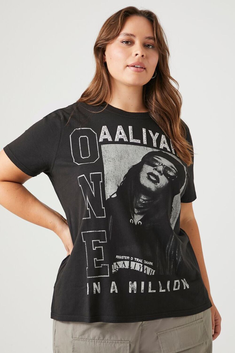 

Футболка больших размеров с рисунком Aaliyah Forever 21, черный