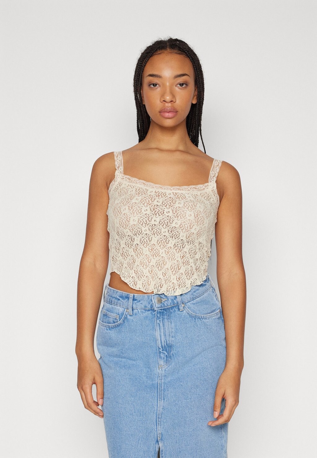 

Топ JAIDA BDG Urban Outfitters, молоко