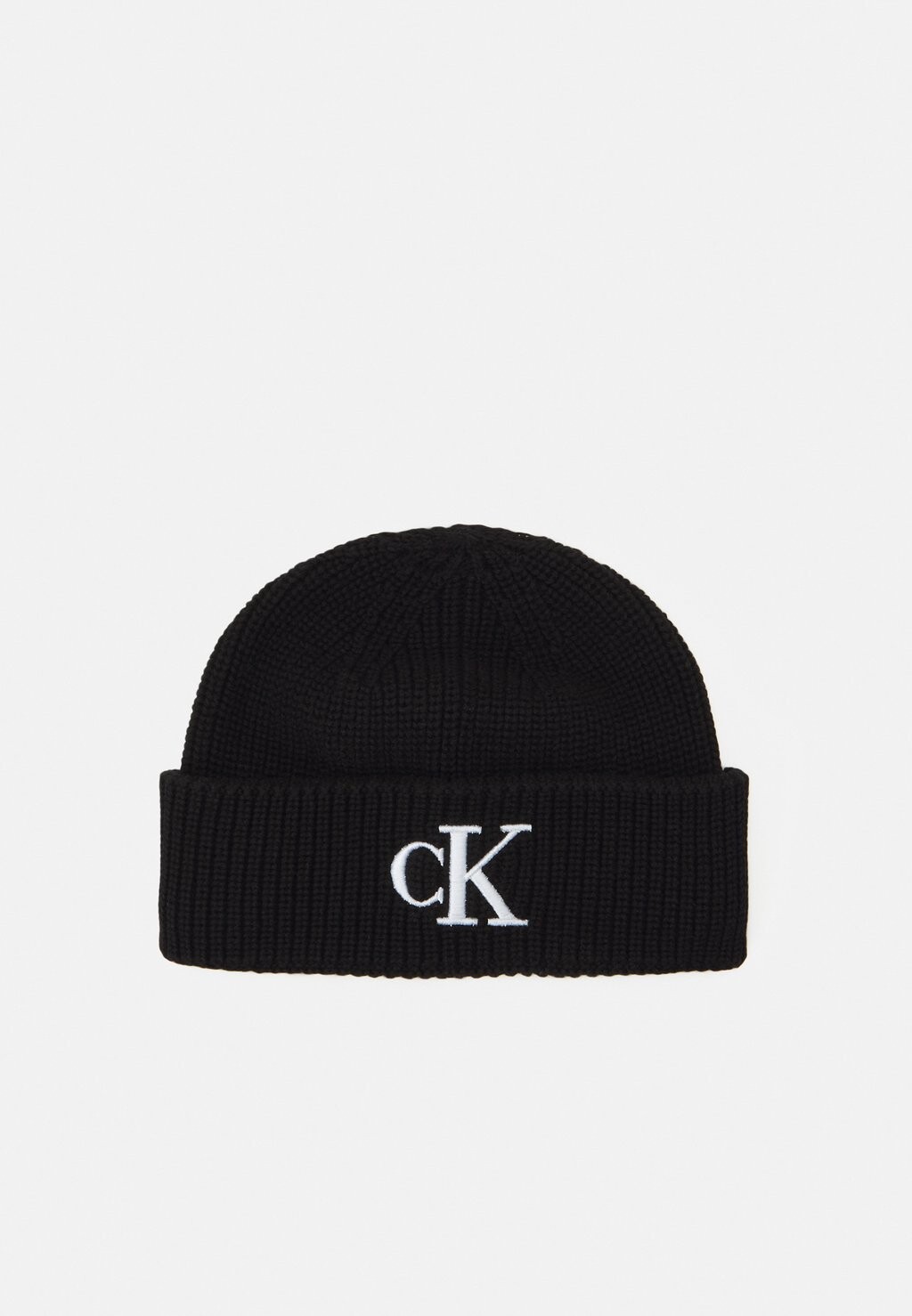 

Шапка Calvin Klein Jeans, черный