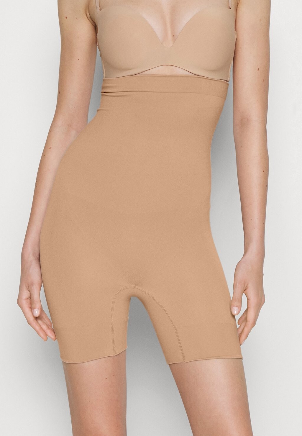 

Корректирующее белье MAGIC Bodyfashion