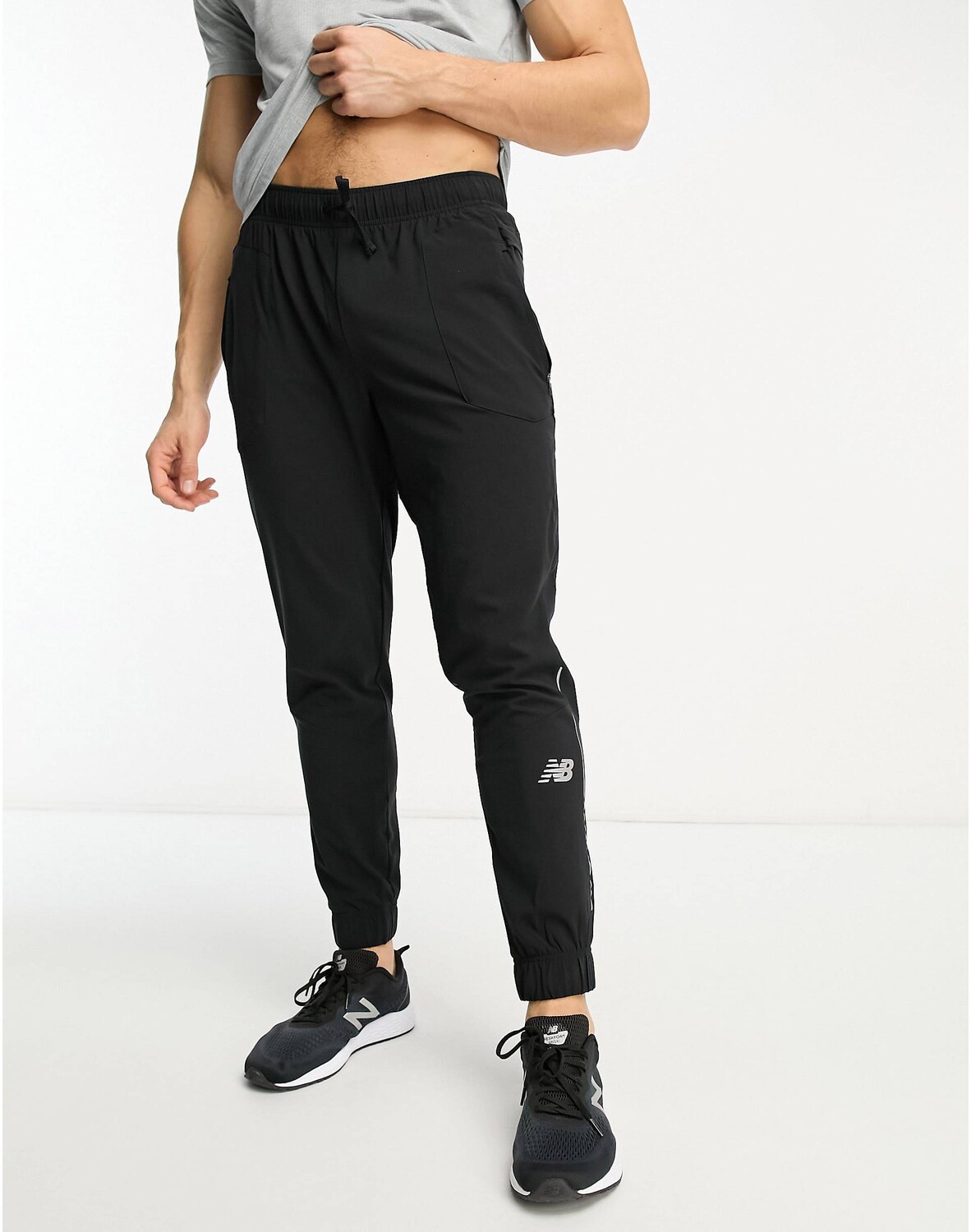 

Черные джоггеры New Balance Impact Run
