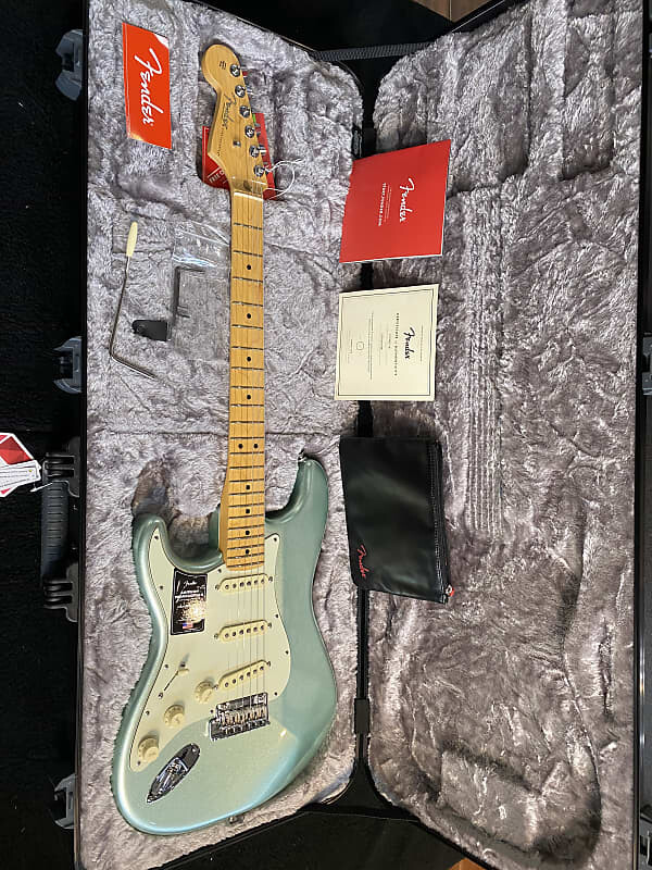 

Электрогитара Fender American Professional II Stratocaster Left-Handed MN Mystic Surf Green US210076190 8lb 2.0oz