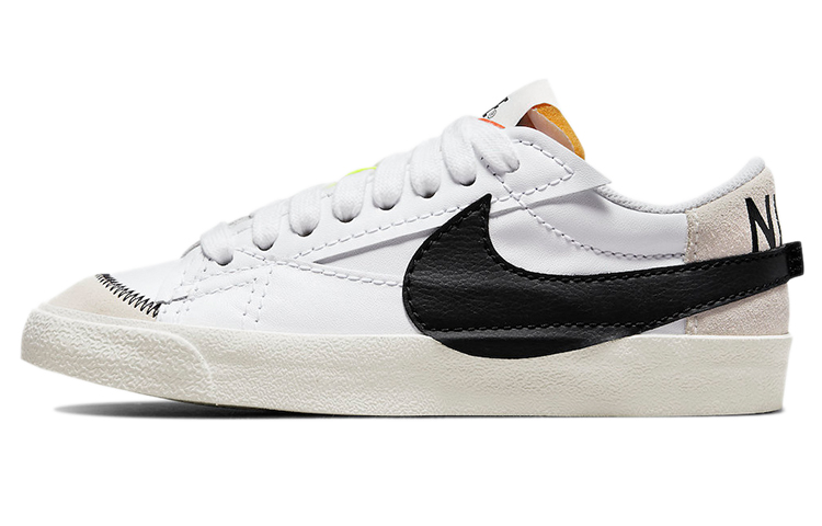 

Кроссовки женские Nike Blazer Low 77 Jumbo, белый / черный