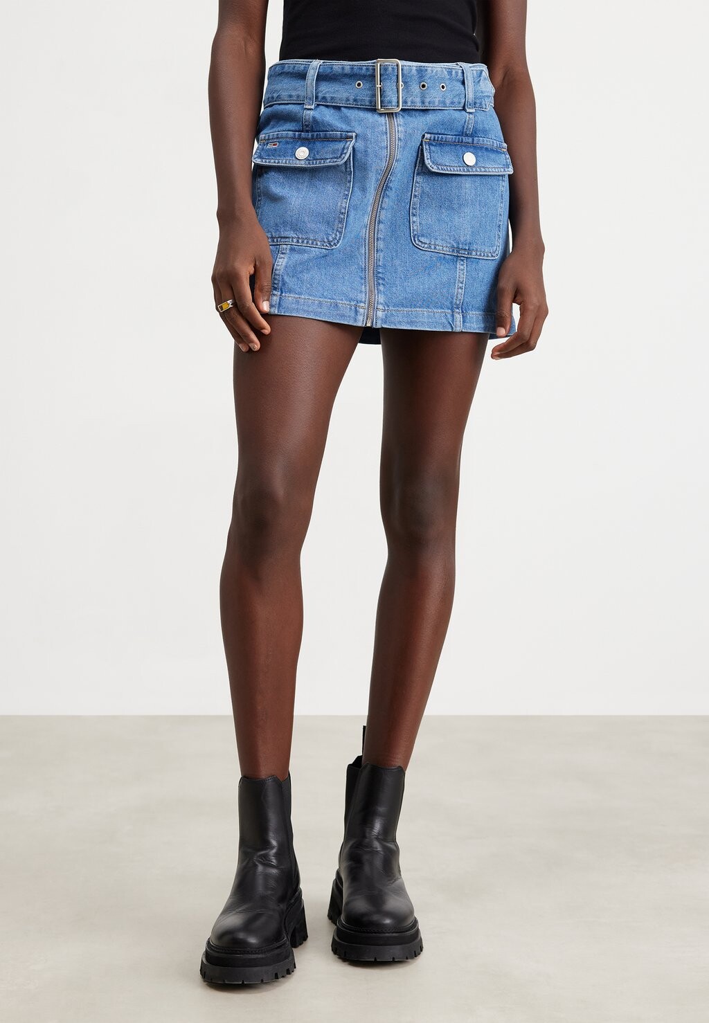 

Мини-юбка BELTED ZIPPER SKIRT Tommy Jeans, цвет denim medium