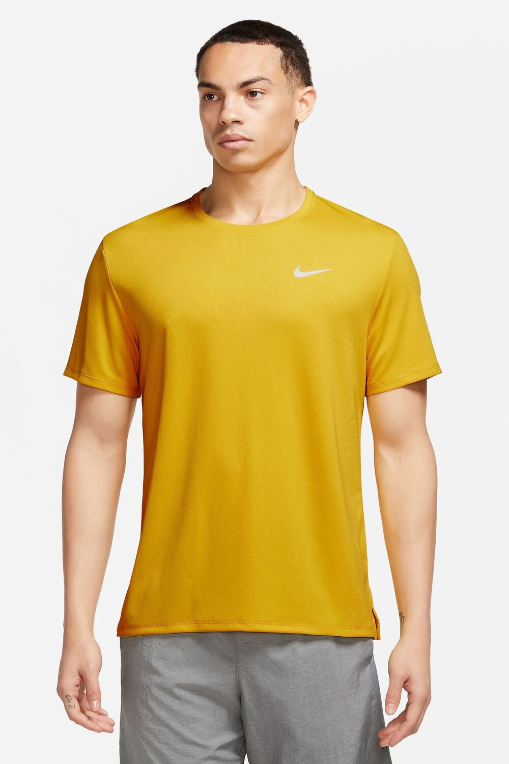 

Беговая футболка Dri-FIT Miler Nike, желтый