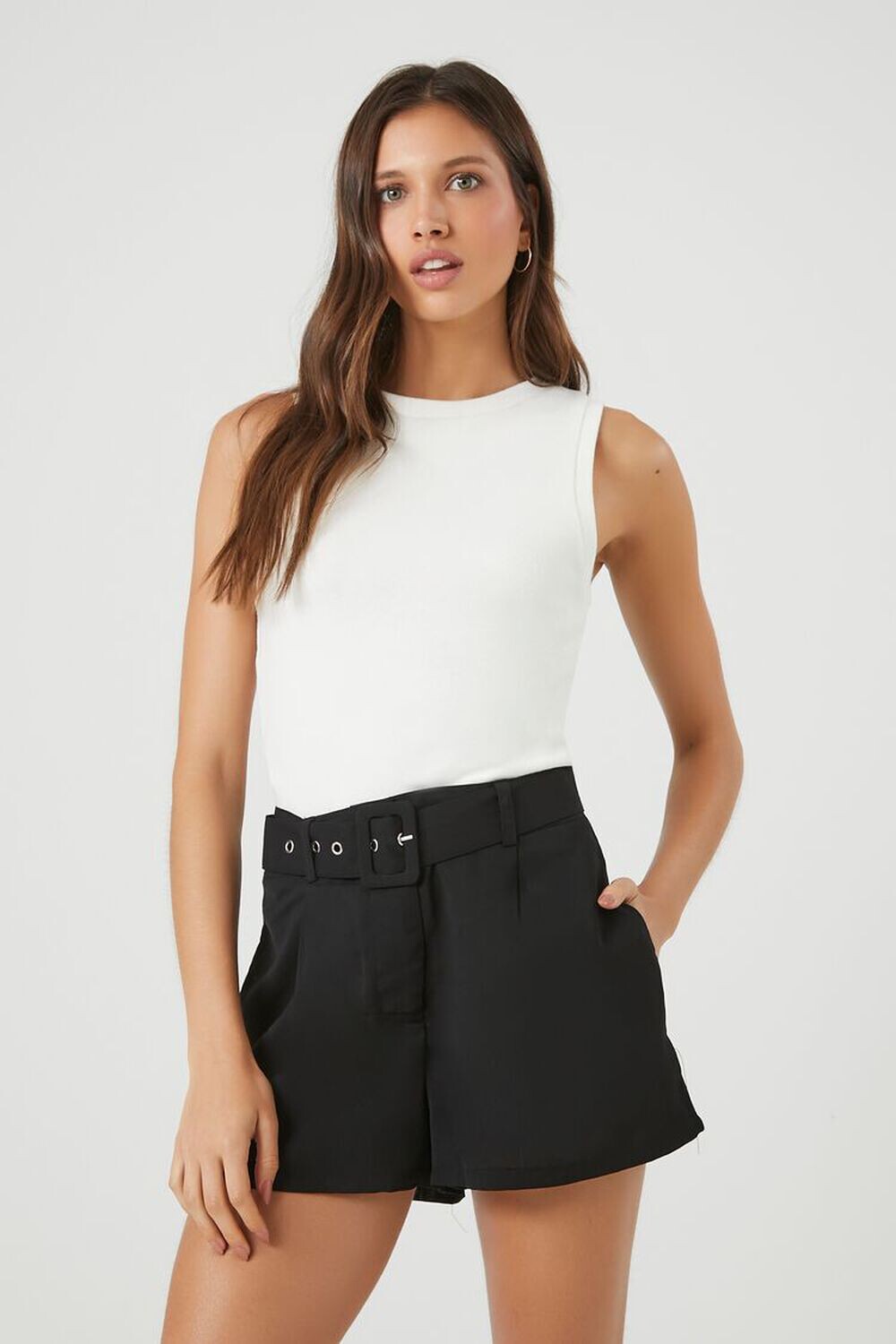 

Шорты с высокой посадкой и поясом Forever 21, черный