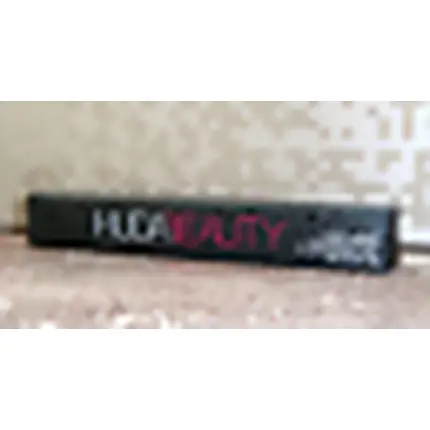 

Водостойкая тушь для ресниц Huda Beauty Legit Top Coat, 4 мл/0,13 жидких унций, новая в коробке