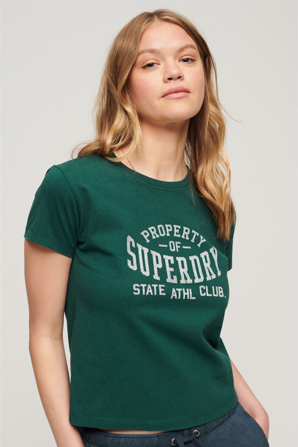 

Футболка Athletic Essential с графикой в стиле 90-х Superdry, зеленый