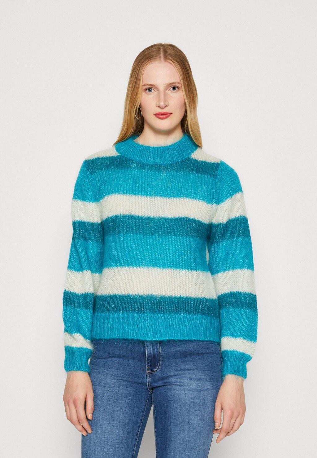 

Свитшот YAS YASLAMBI STRIPE, синий