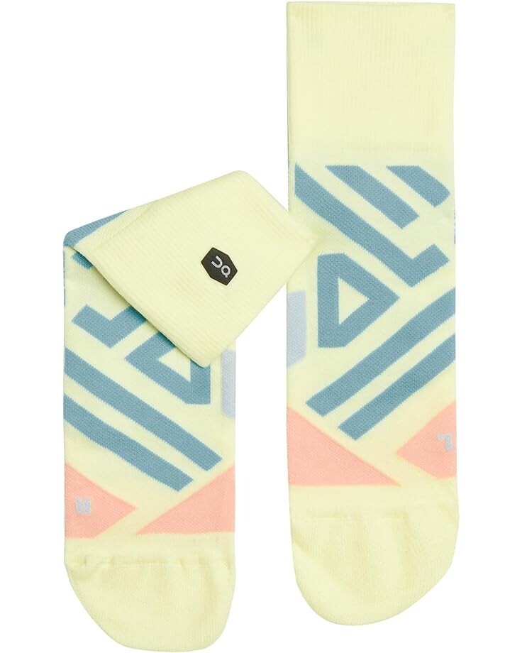 

Носки On Performance Mid Socks, цвет Hay/Rose
