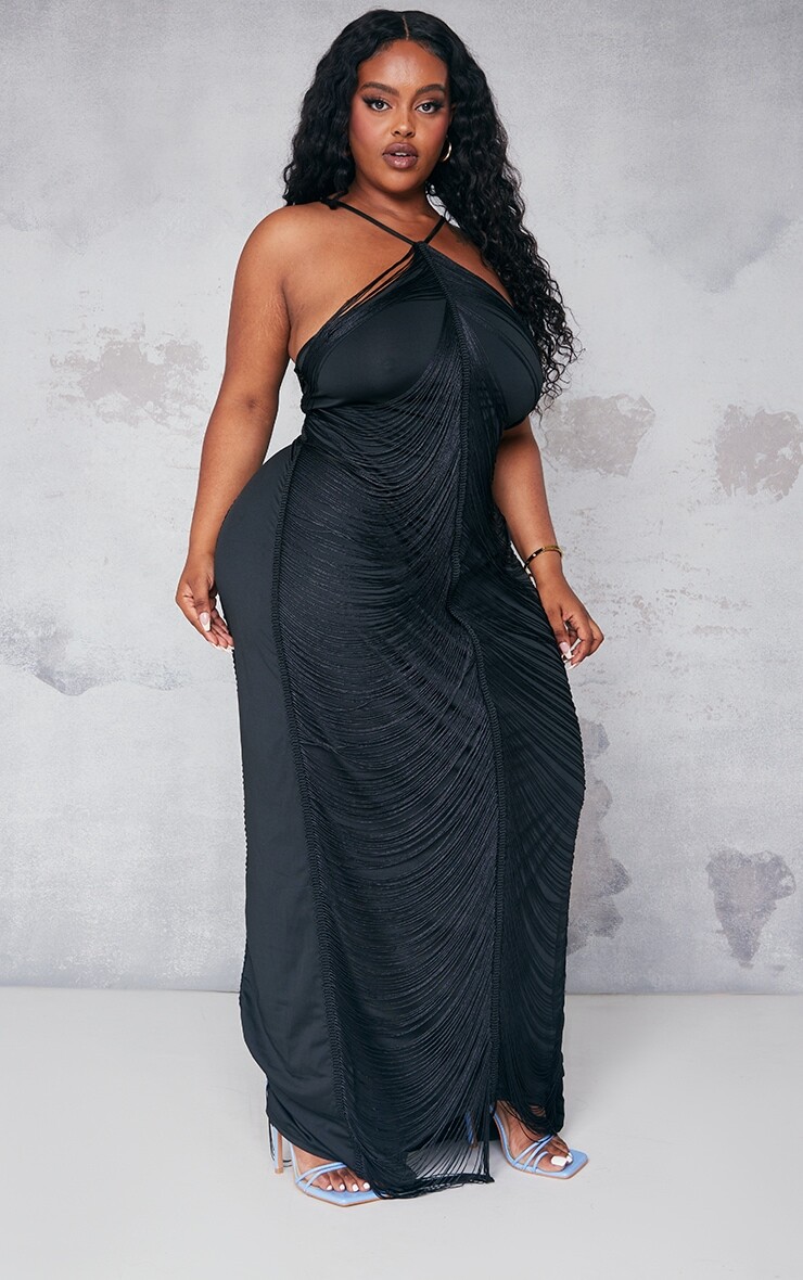 

PrettyLittleThing Черное платье макси с кисточками и глубоким вырезом на спине Plus