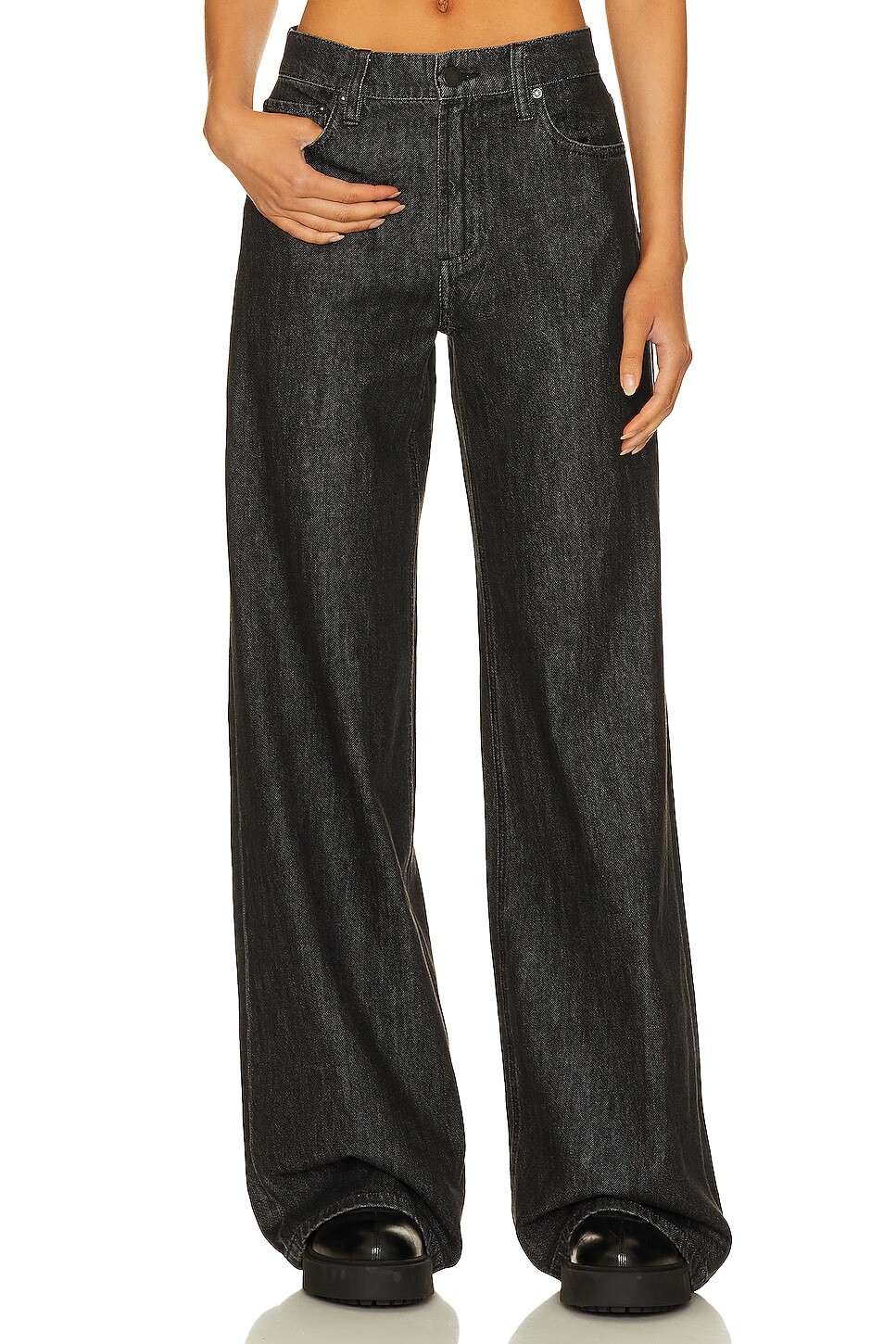 

Джинсы Alice + Olivia Trish Low Rise Baggy, цвет Maya Smooth Black