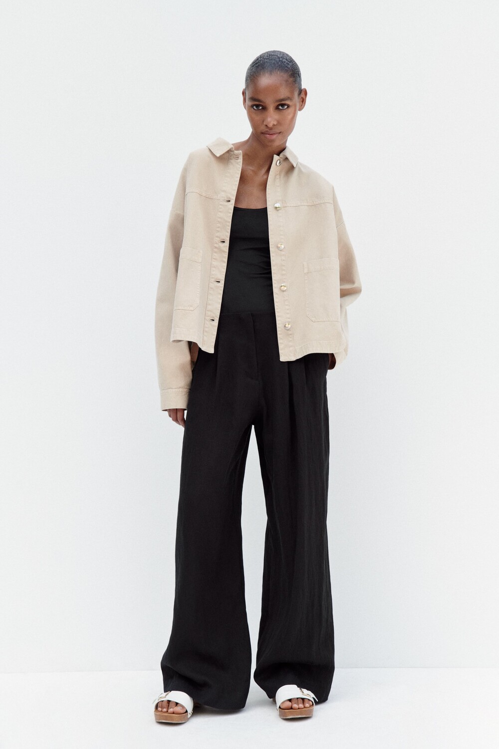 

Куртка с накладными карманами Zara, песок, Серый