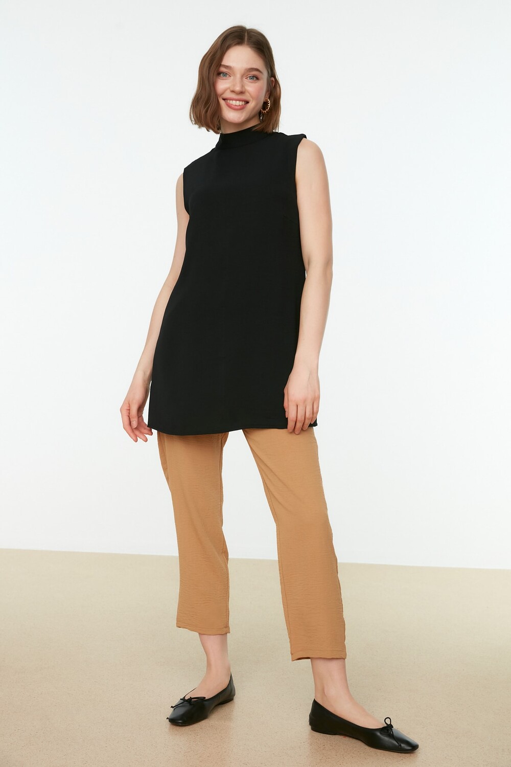 

Туника - Черная - Приталенная Trendyol Modest, черный