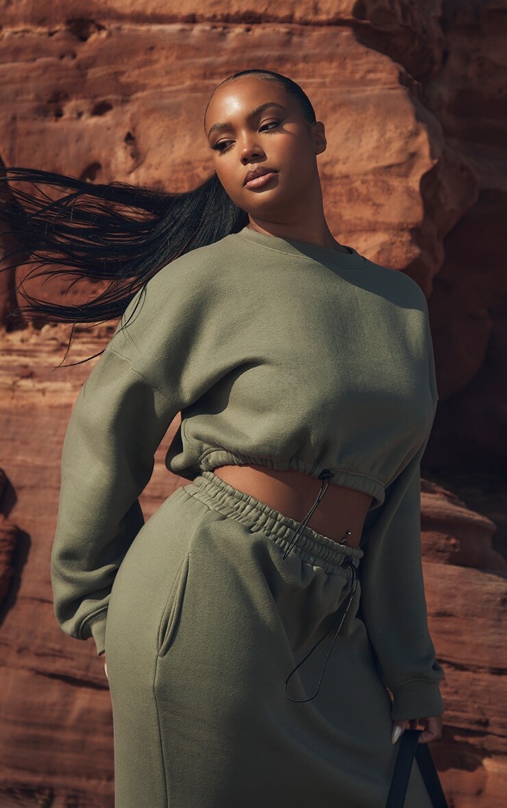 

PrettyLittleThing Толстая юбка-миди цвета хаки с пуговицами