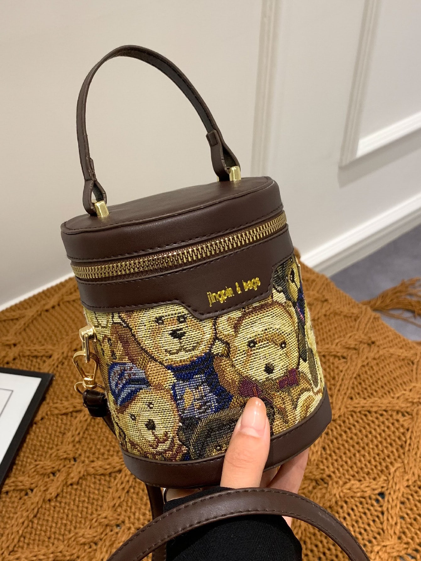 Легкая деловая повседневная мини-сумка-ведро с рисунком медведя из мультфильма для девочек-подростков, коричневый сумка ведро повседневная полиэстер серый