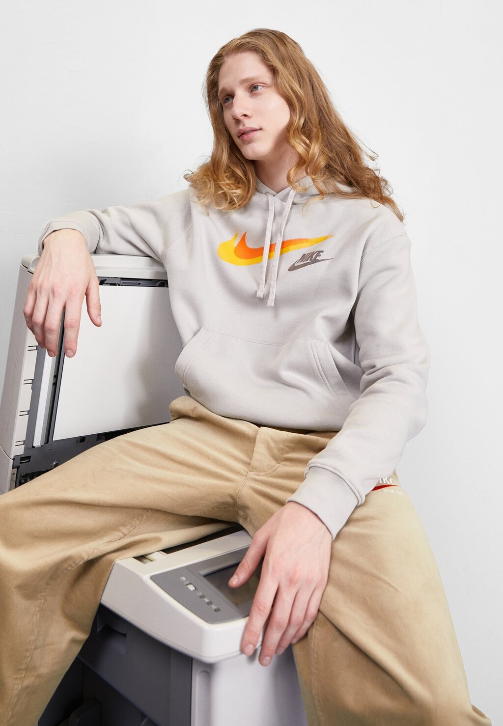 

Толстовка Nike