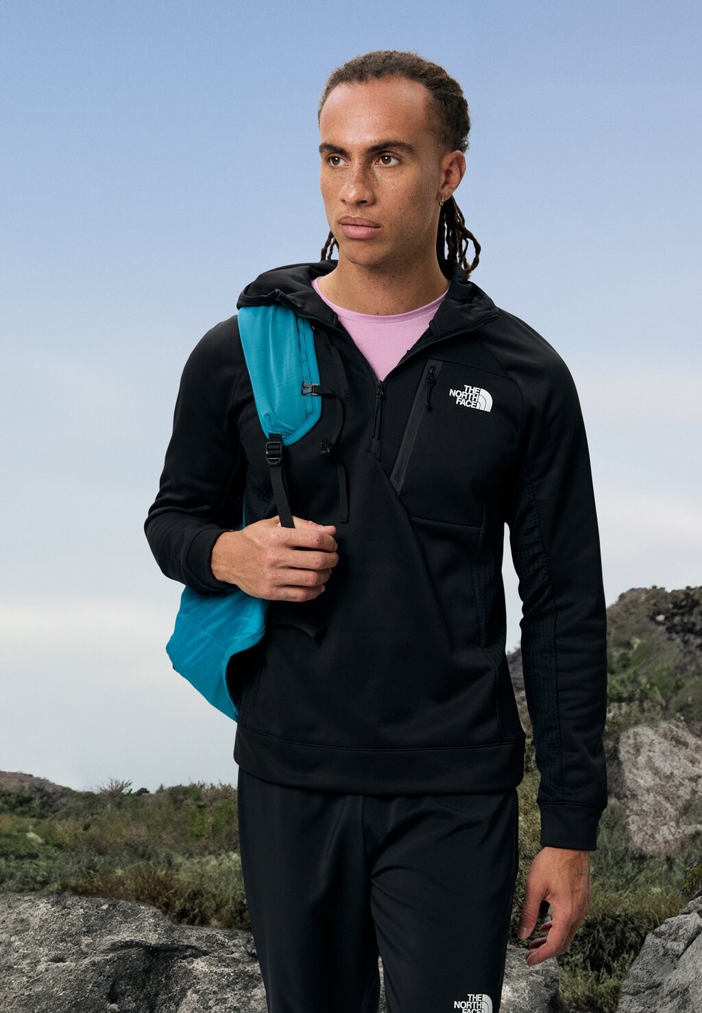 

Толстовка с капюшоном MOUNTAIN ATHLETICS FLEECE HD ¼ ZIP The North Face, черный