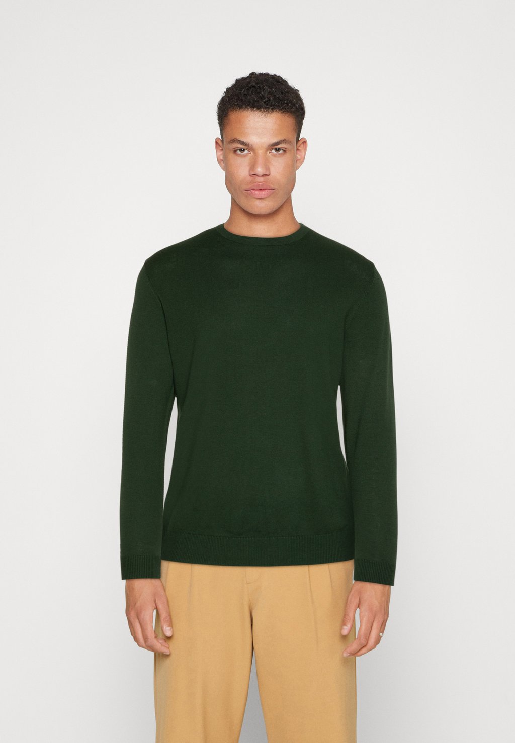 

Свитер JJEEMIL CREW NECK NOOS Jack & Jones, вид на горы