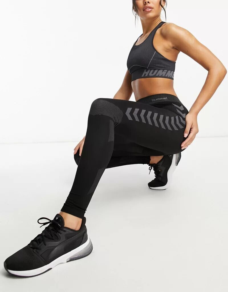 

Черные бесшовные леггинсы Hummel First