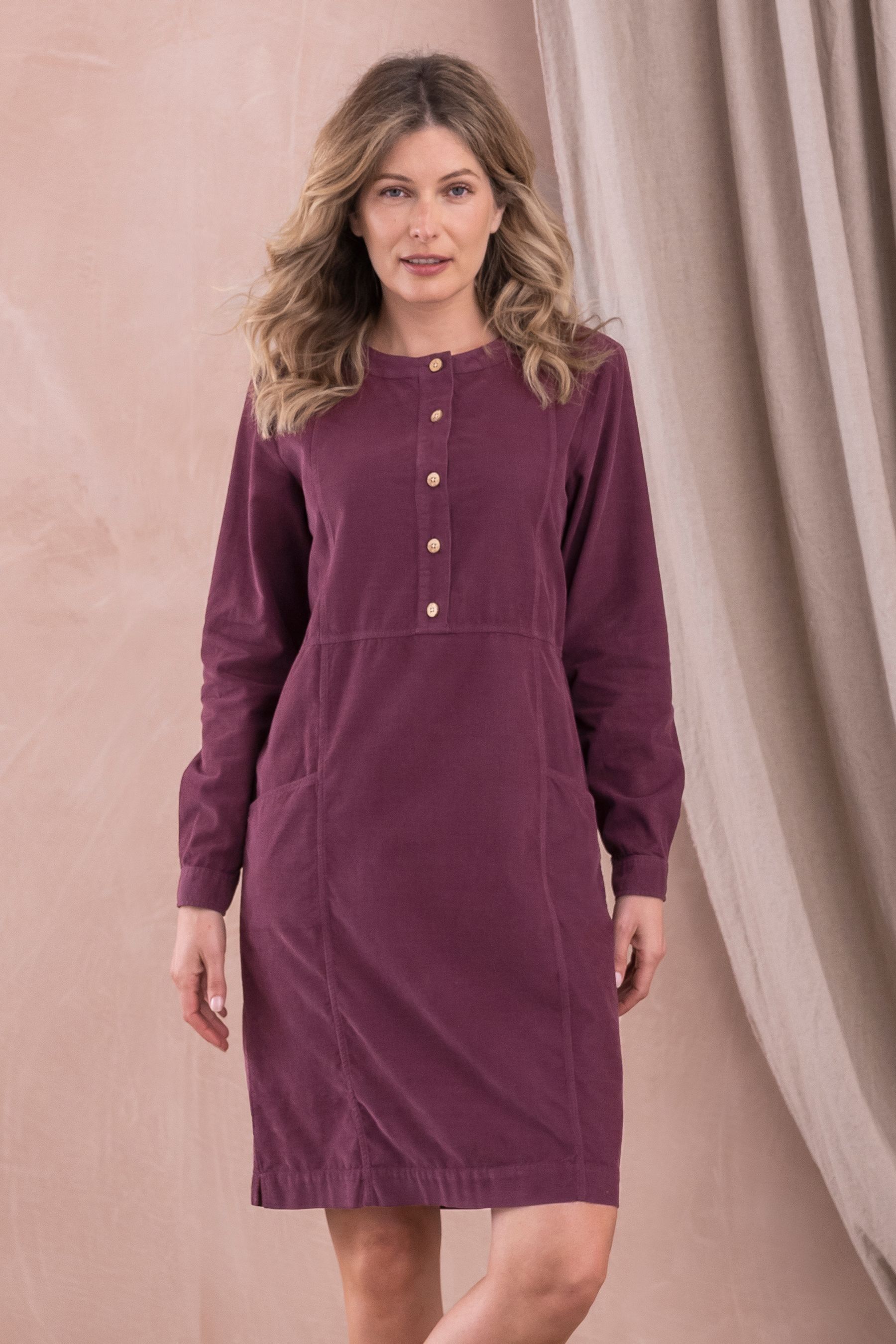Вельветовое платье длиной до колена Celtic & Co. , фиолетовый