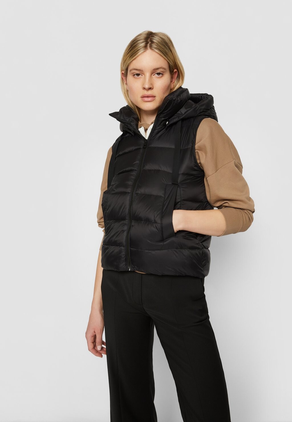 

Жилет Marc O'Polo, черный