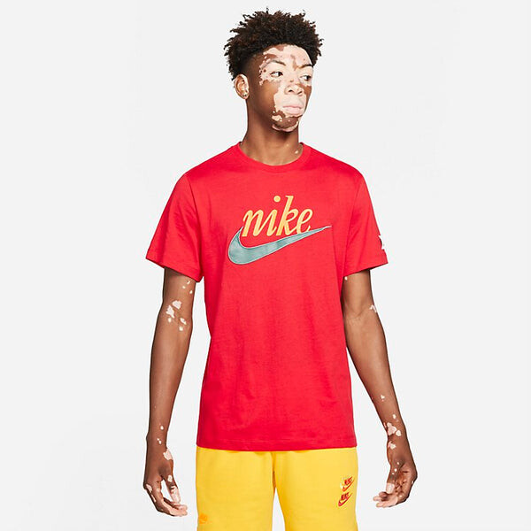 

Футболка Nike Sportswear Swoosh T-Shirt 'University Red', красный
