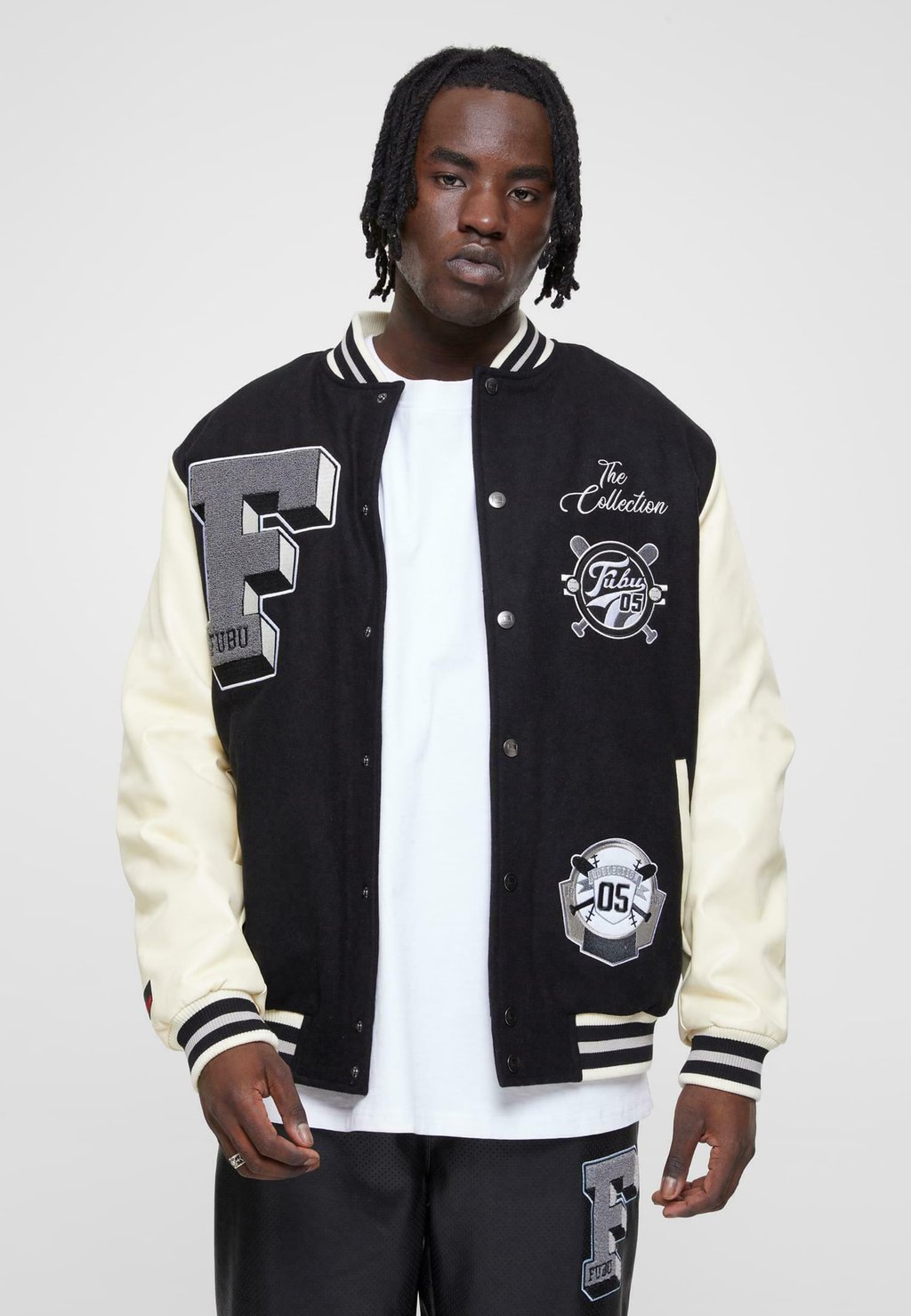 Бомбер Chaquetas FUBU COLLEGE VARSITY, цвет black cream бомбер chaquetas allsaints reversible bassett цвет black command blue