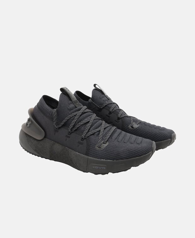 

Кроссовки Under Armour, черный