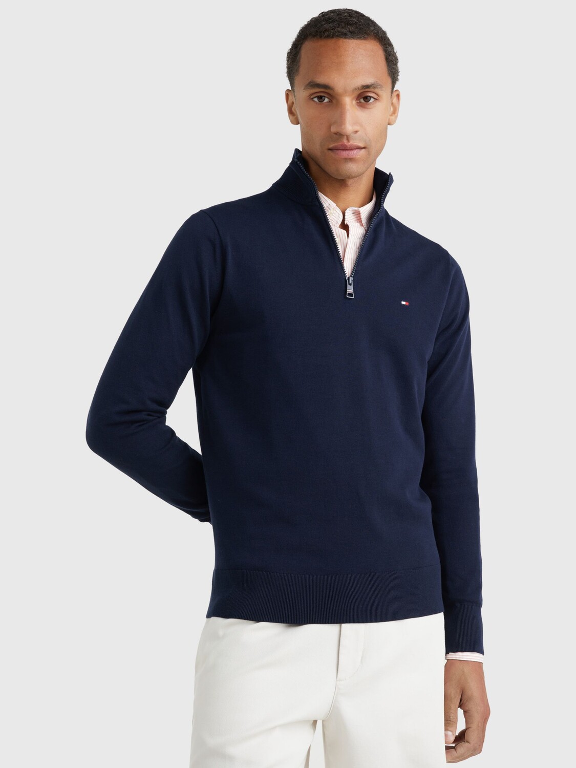 

Топ из джерси 1985-го года на молнии Tommy Hilfiger, пустынное небо