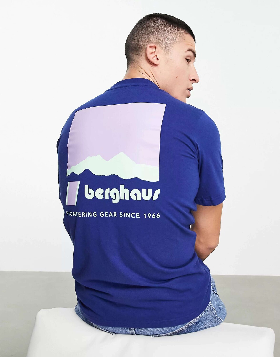 

Темно-синяя футболка Berghaus Skyline Lhotse, Синий