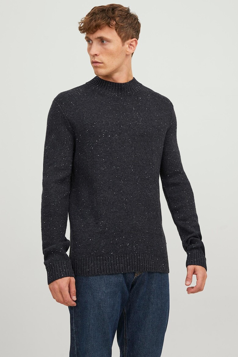 

Вязаный свитер с овальным вырезом горловины Jack & Jones, серый