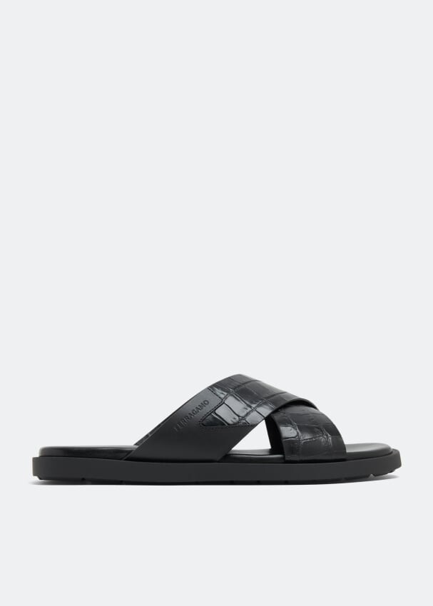 

Сандалии Ferragamo Fenice, черный