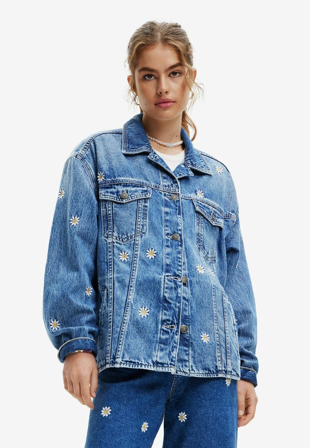 

Джинсовая куртка Desigual