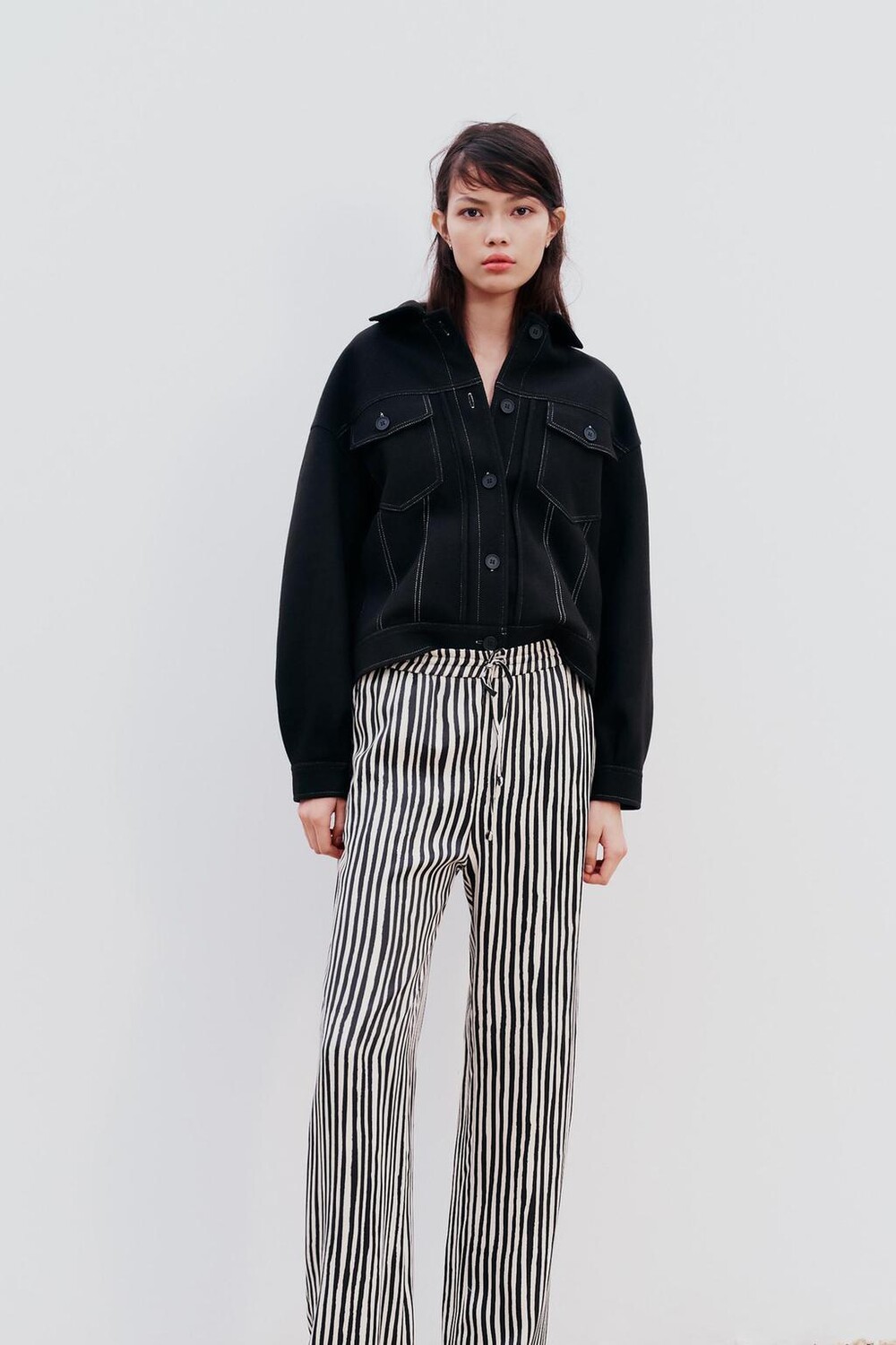

Куртка из войла с отстрочкой ZARA, черный