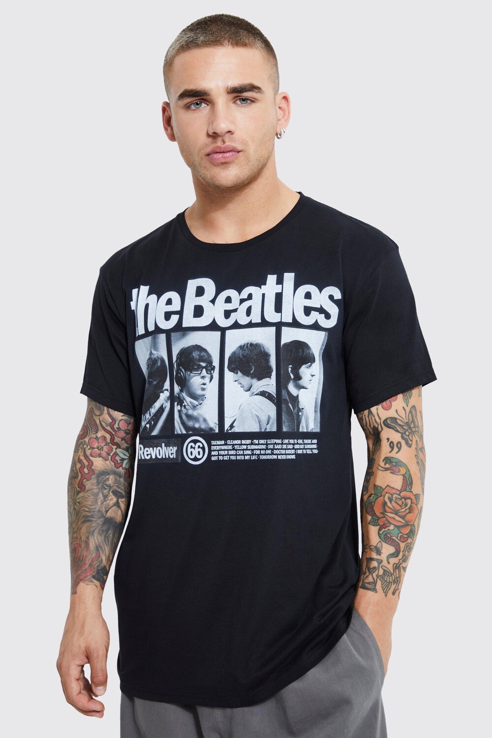

Оверсайзовая футболка с лицензией the beatles Boohoo, черный