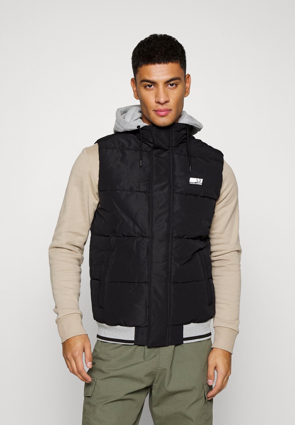 

Жилет Jack & Jones
